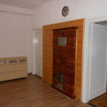 Vilmos Apartman アパート
