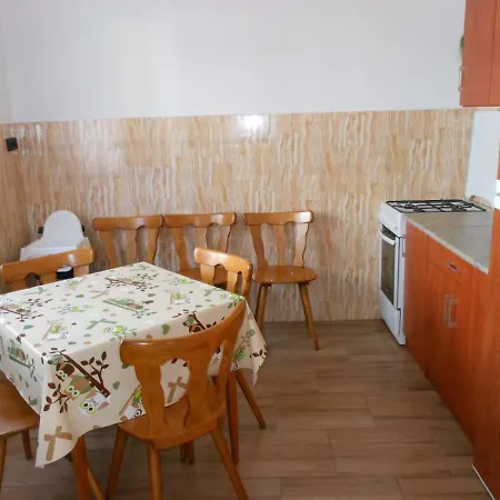 Vilmos Apartman バラトンレッレ