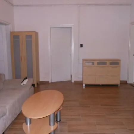 Vilmos Apartman *