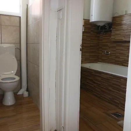 アパート Vilmos Apartman *
